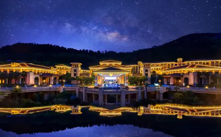 Felton Grand Hotel Bazhong
