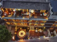 Eternal Love Across Three Lifetime-Art Homestay in Fenghuang Ancient Town Hotels in Fenghuang