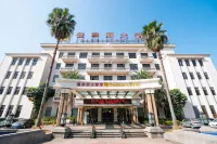 Carrianna Hotel