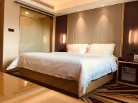 麗枫酒店(潮州潮枫路和谐雅筑店) - 标准大床房