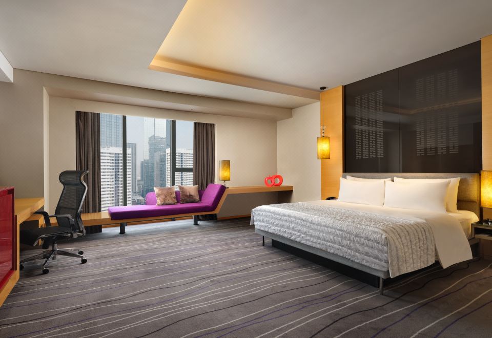 르 메르디앙 칭다오 주변 칭다오 도서관 야경