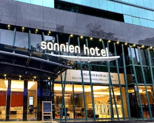 Sonnien Hotel Hotels near Daan District