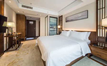 Floral Hotel· Juyi Hotel(Suining Wanda Plaza Government Service Center Store)