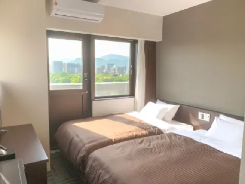 HOTEL LiVEMAX Hiroshima Heiwa Koen-Mae Hotels in 