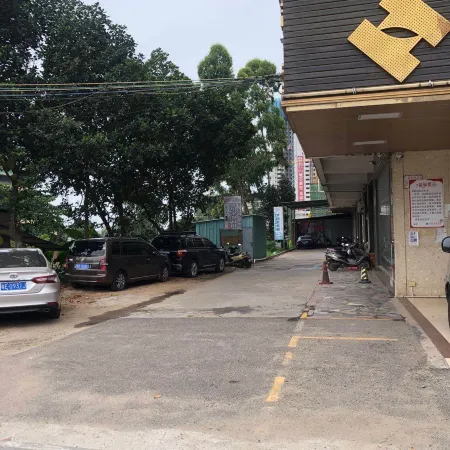Pebble Motel (Zhanjiang Leizhou MaodegongGucheng)
