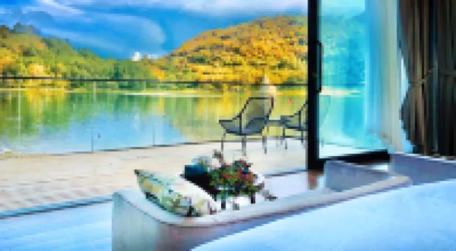 CLOUD·LAKE RESORT HOTEL