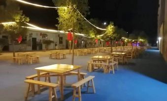Shanju Xiaoshe Homestay (Qingyuan Huangtengxia Branch)
