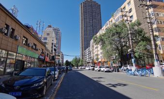 Jingjiang Express Hotel (Harbin Central Street Flood Control Memorial Tower)