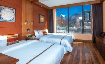 Yading Zhaxi Kongshu Tibetan Culture Theme Hotel