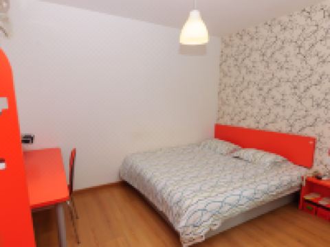 布丁酒店(广州流花湖公园荔湾路美食街店) - 大床房C