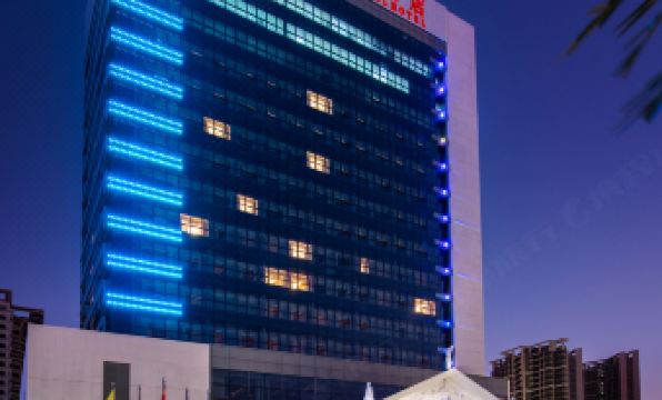 Vienna International Hotel (Shenzhen Qianhai Happy Bay Hotel) - Housity