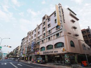 Young Soarlan Boutique Hotel – Tainan