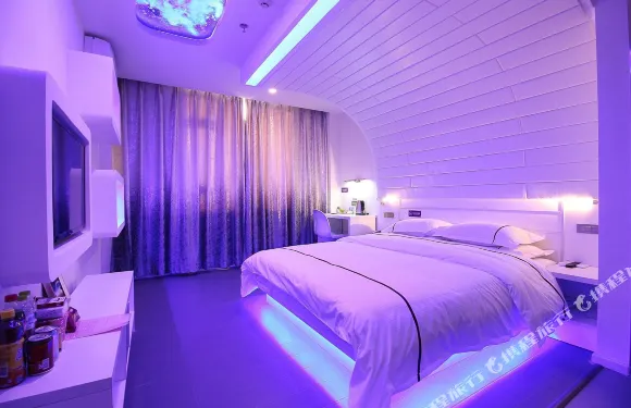 賓川雲尚主題酒店