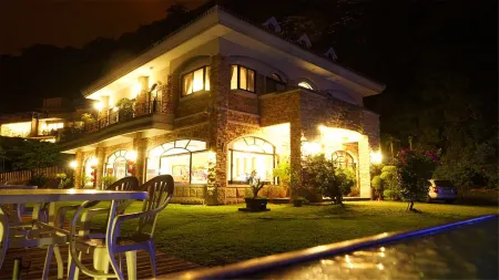 Cloud Top Landscape Hotel Отели рядом с достопримечательностью «General Hall»