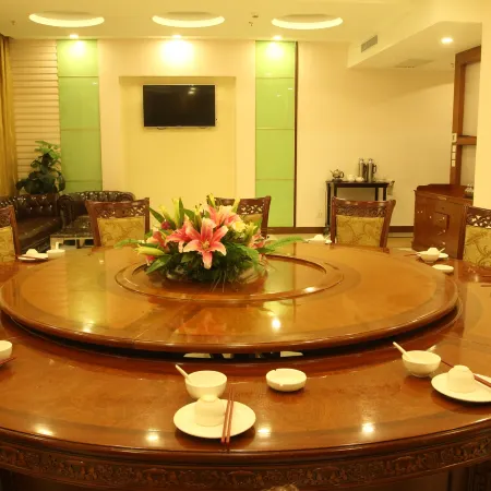 Kaixuanmen Hotel