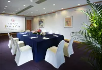 Harbour Plaza Resort City - business