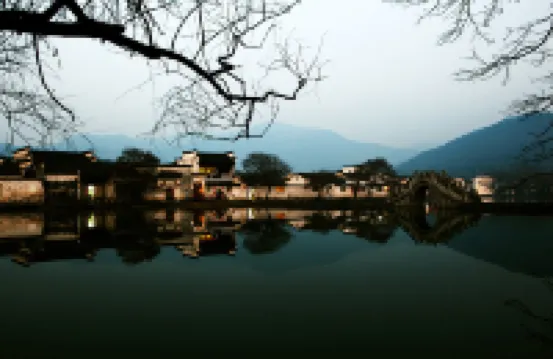 Yixian County Hongcun relaxed Hostel