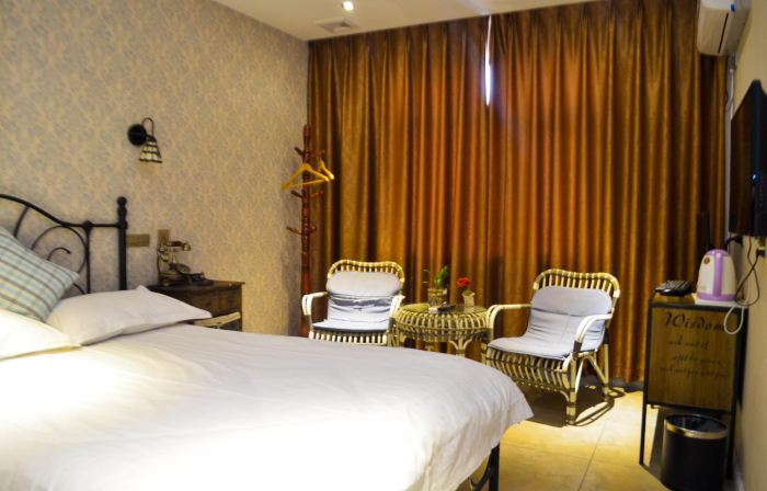 Yijia Express Hotel Wuzhi