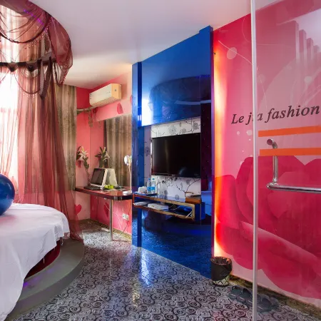 Lejia Fashion Boutique Hotels Отели рядом с достопримечательностью «Шанхай коммуникейшенс Политекник»