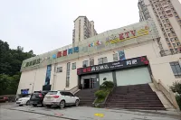 Flying Fox Business Hotel (Zhangjiajie 72 Qilou Branch) Hotels near 72 wonder tower