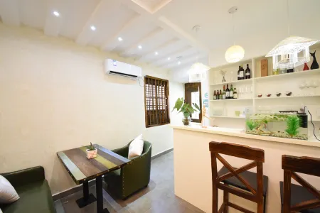 Tongli Jizhu Inn