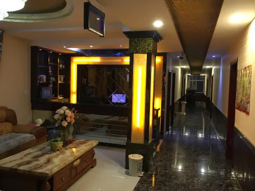Pangjia Hotel - Bjergudsigt