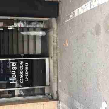 W House Guesthouse Others