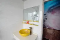 Yijia Hotel (Zhenjiang Jiangsu University)