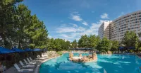 Hilton Tokyo Bay Отели в г. Ураясу