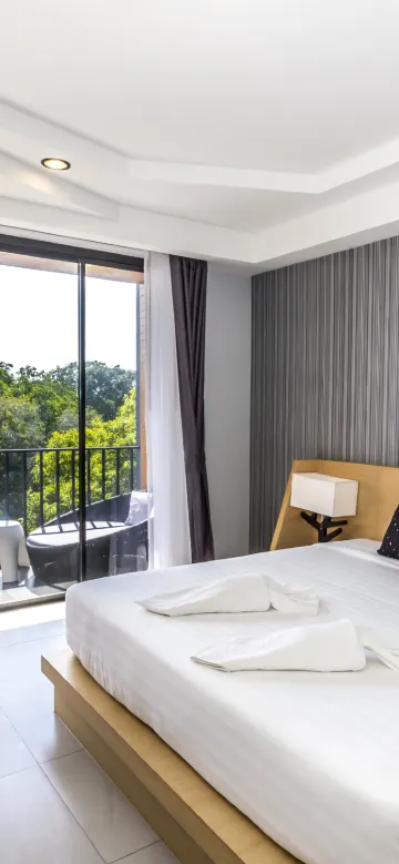 ห้องดีลักซ์เตียงคู่พร้อมระเบียง