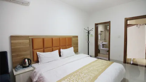 Fengzhen Hongsheng Hotel in Fengzhen