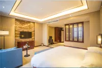 Guangnan Babaogong Hotel Hotels near Guangnan Xian Railway Station