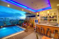 Orussey One Hotel & Apartment - bar