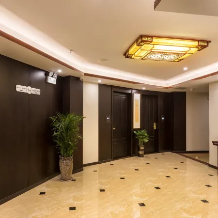 INTO Film Road Shuyue Hotel (Hengdian Film & Television City Branch)