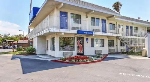 Motel 6 Pleasanton, CA Hotels in Pleasanton