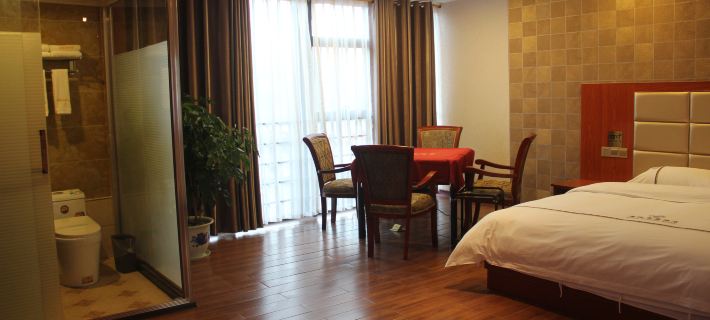 Huaying Xiyue Business Hotel Отели в г. Хуаин