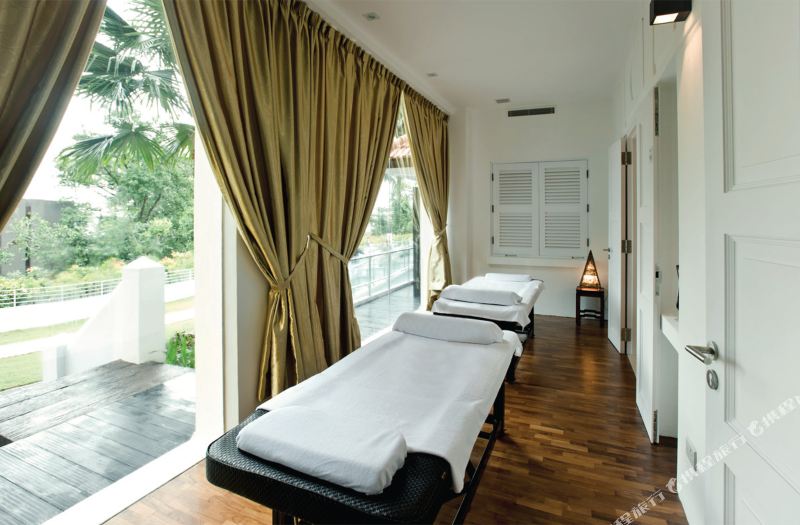Amara Sanctuary Resort Sentosa Staycation Approved Singapore 21 Room Price Deals Review Trip Com