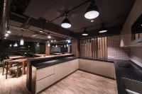 Huada Hotel
