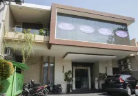 Life Emerald Hotel Surabaya