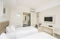 Alron Hotel Kuta Powered by Archipelago Hotels near Warung Bucun Rurung