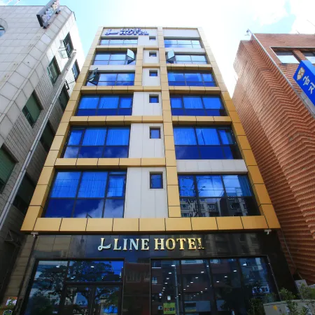 Line Hotel Отели рядом с достопримечательностью «Храм Самсонхёль»