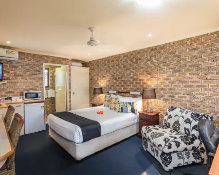 Sunshine Coast Airport Motel Hotels in Coolum Beach