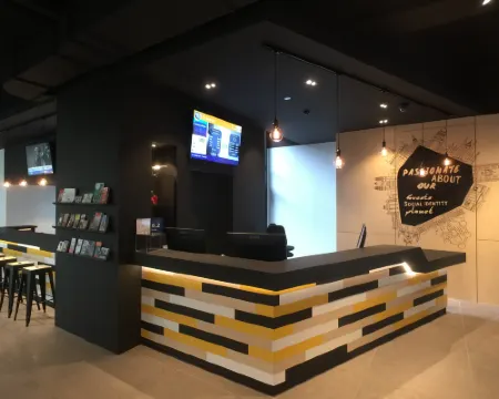 スリープ ウェル ユース ホステル ブリュッセルのホテル