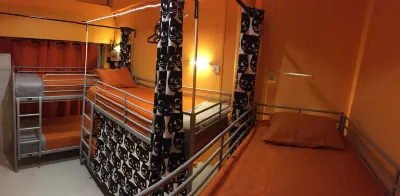 센추리 서비스 월드 - 호스텔 아웃램 호텔