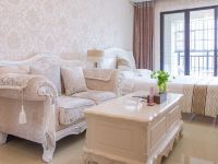 绿洲新圆酒店公寓(珠海诚丰水晶座店) - 奢华欧式精品大床房