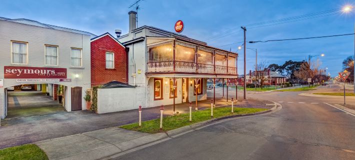 Seymours on Lydiard Hotels in Ballarat