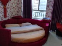 石家庄乐客主题式圆床公寓 - 红色精品圆床房