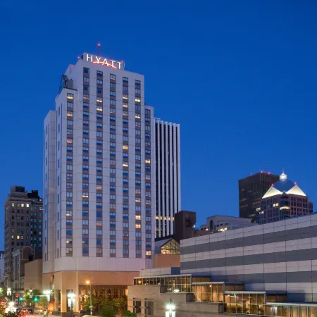 Hyatt Regency Rochester Отели рядом с достопримечательностью «Планетарий Страсенбург»