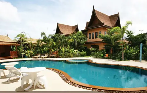 Yuwadee Resort فنادق في بوكيت