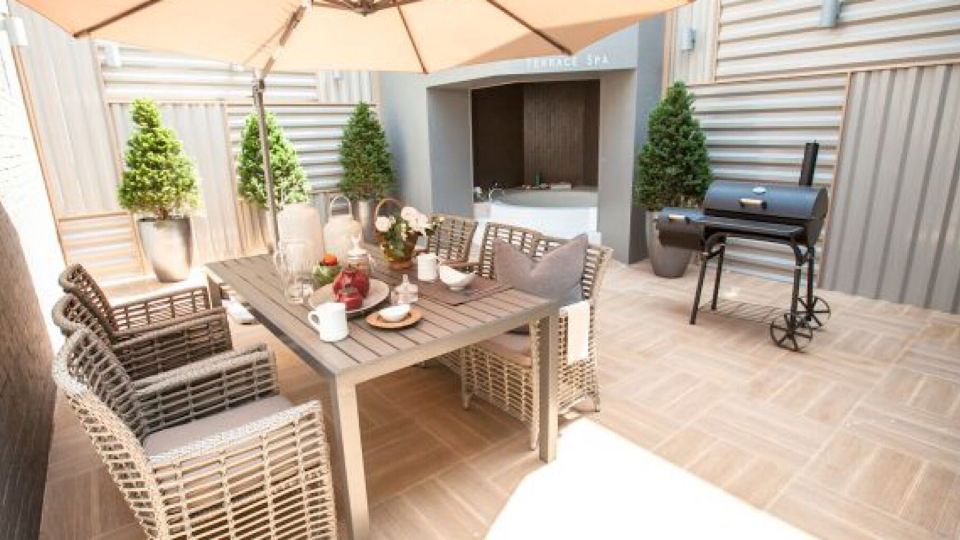 AMI Boutique Hotel
